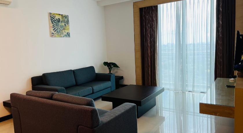 Image of Three-Bedroom Apartment 8