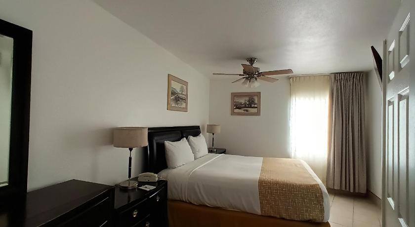 Travelodge by Wyndham Las Vegas photo