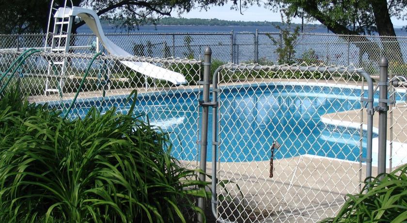 Hostellerie du Suroit photo