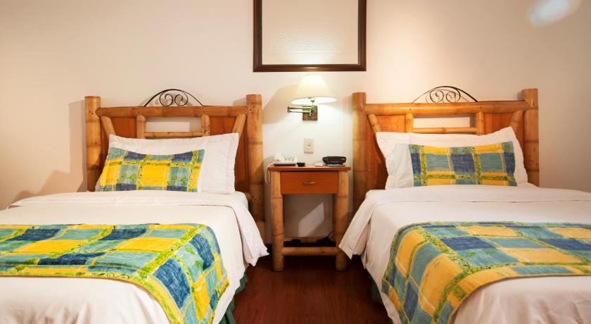 Image of Standard Twin Room 4