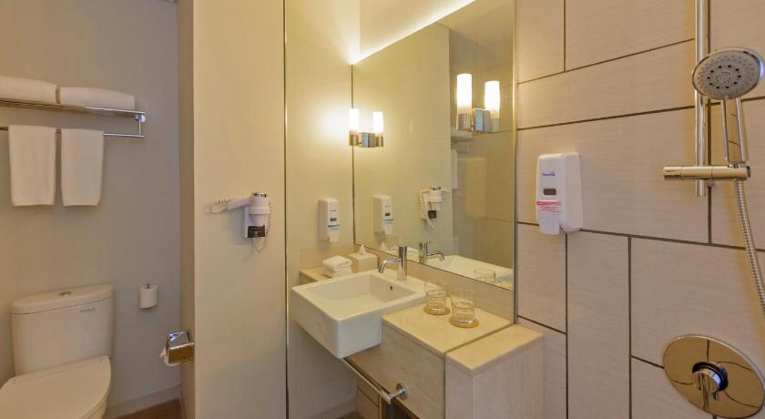 Image of Standard Room With Free Breakfast 11
