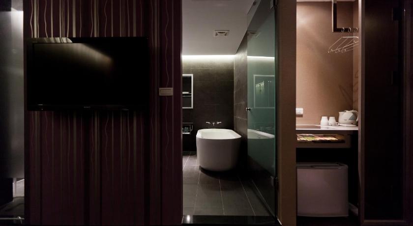 Image of Deluxe Double Rooms 14