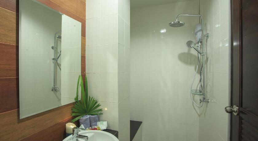 Image of Deluxe Balcony No View - Double Bed 2