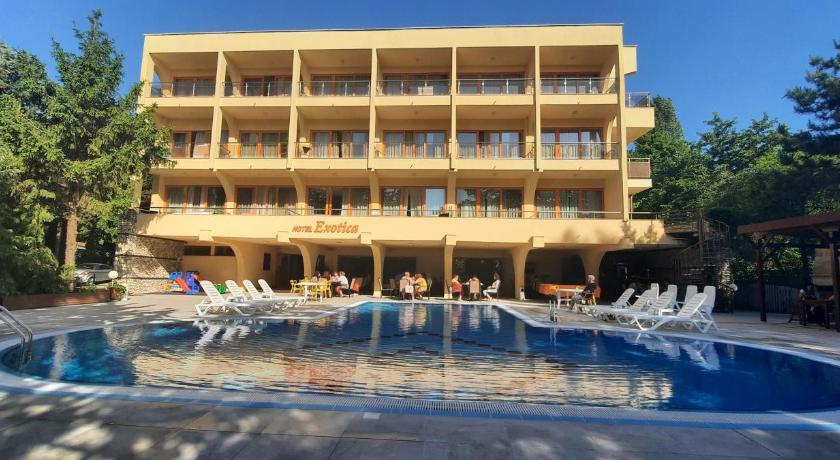 Hotel Exotica — Hotel in Varna