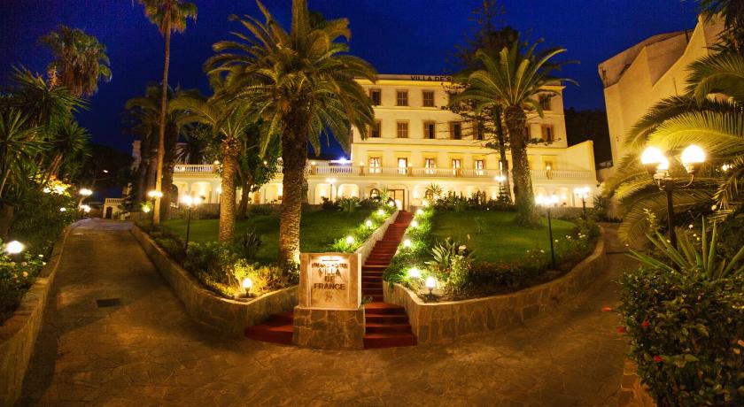 Grand Hotel Villa de France photo