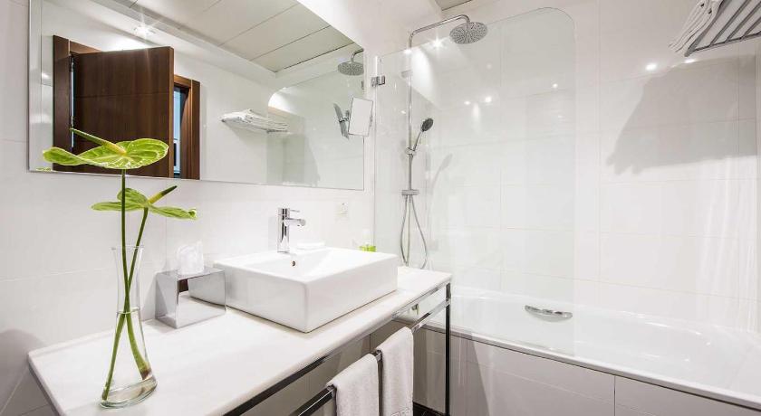 Image of Suite 2