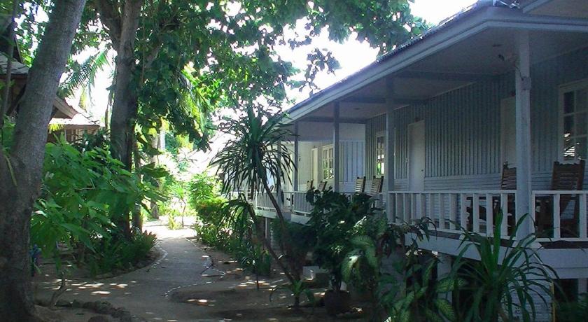 Utopia Resort - image 36