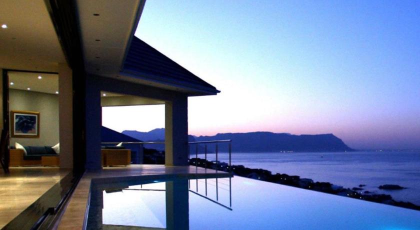 Aqua Terra Boutique Guesthouse - Simon's Town, Cape Town