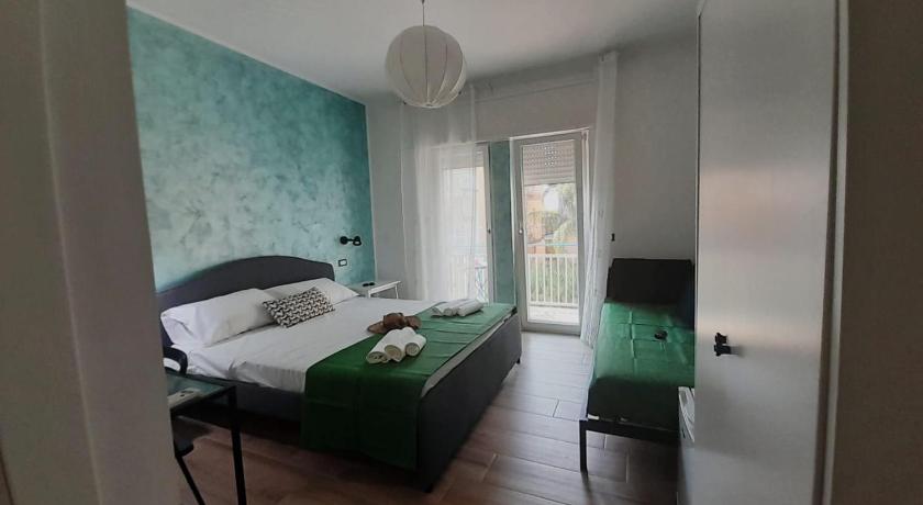 ARIEL ROOMS