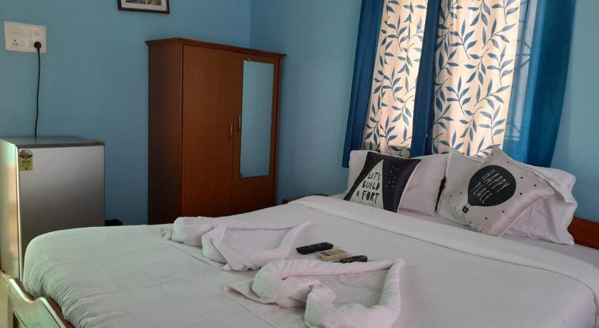 Hotel Raaj Inn photo