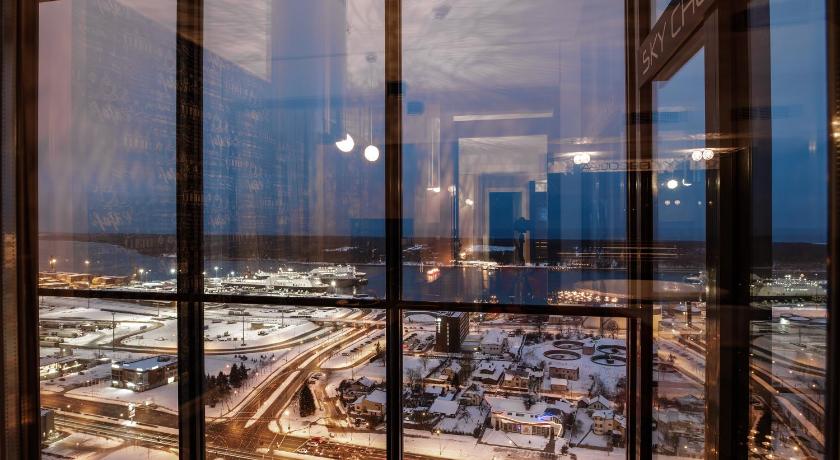 sky DEEP jacuzzi 30 FLOOR photo