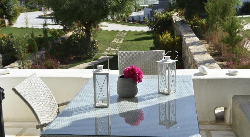 Naoussa Hills Boutique Resort- Adults Only (13+) photo