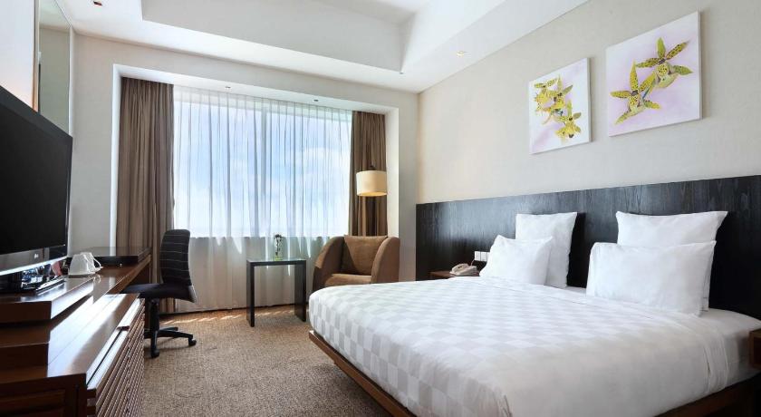 Kamar penginapan di Novotel Balikpapan Hotel