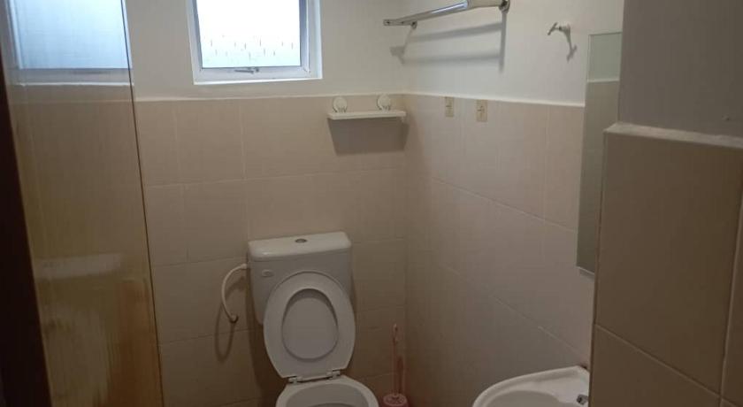 CH Budget Hotel - image 7