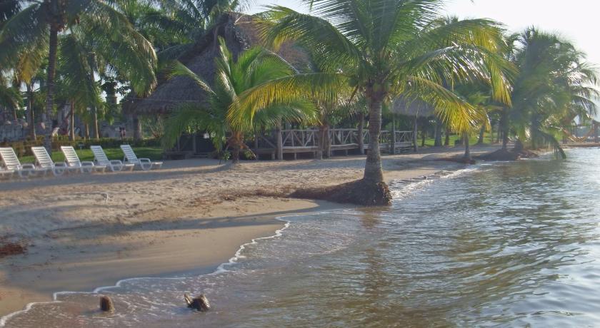 Puerto Barrios Amatique Bay Hotel 5-Star Hotel room