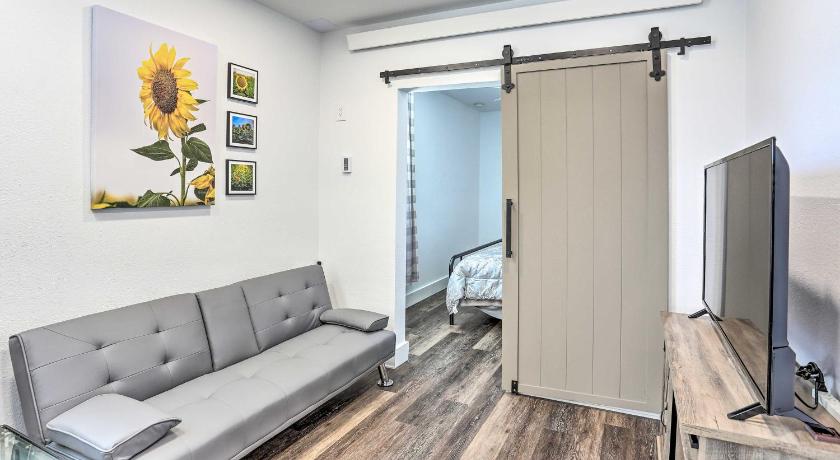 Modern Custer Apt - Walk to Shops and Dining! photo