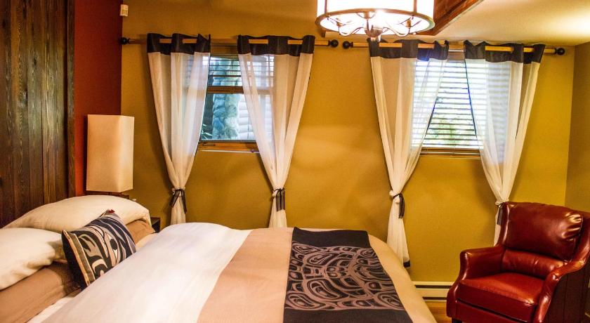 Image of One-Bedroom Suite with Ocean View 9