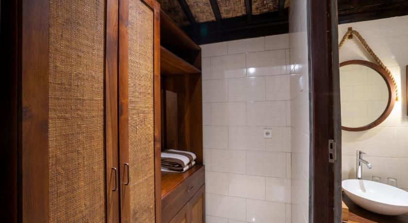 발리 아마누바 에르사데바 리조트 (Amanuba Ersadeva Resort ) 4성급 호텔 외관