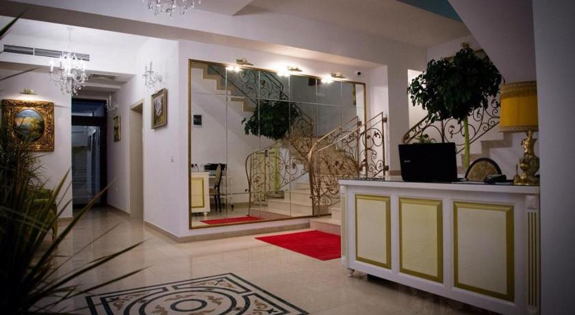 Hotel Rais photo