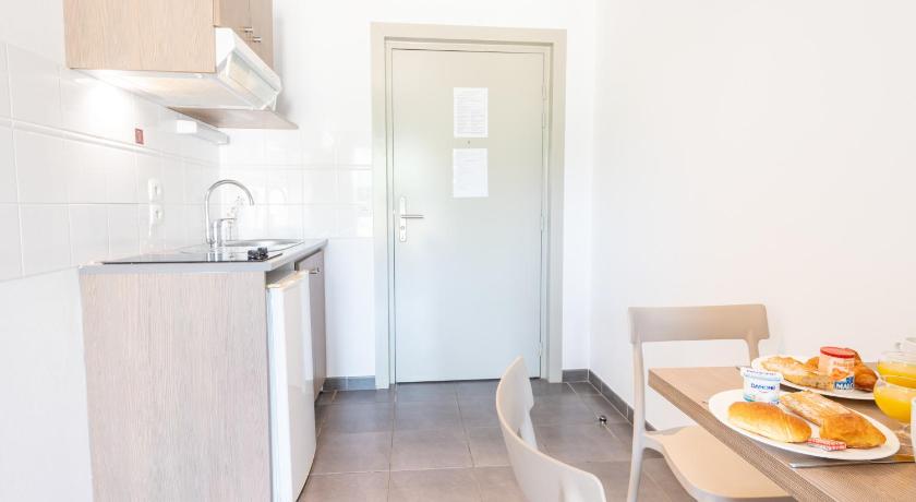 Comfort Aparthotel Cannes Mandelieu - image 29