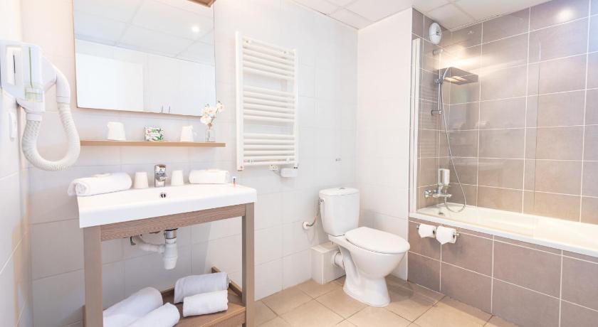 Comfort Aparthotel Cannes Mandelieu - image 24