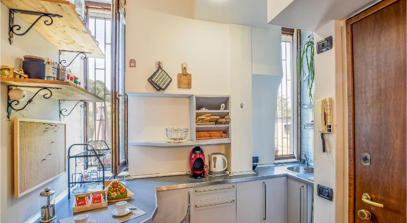 Stunning apartment in Bergamo with WiFi and 1 Bedrooms photo
