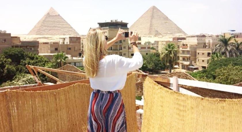 Nefertiti pyramids view hotel  photo