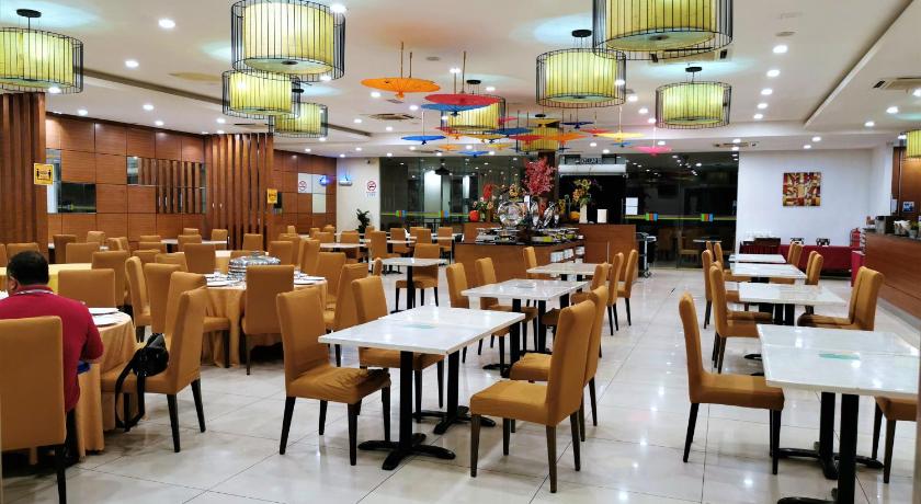HomeStay FHS @ Free Water Theme Park Tickets Suite - image 10