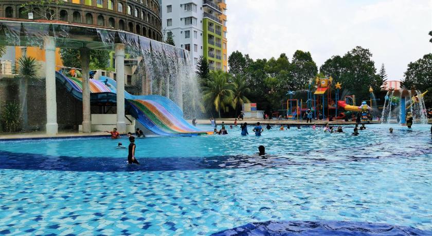 HomeStay FHS @ Free Water Theme Park Tickets Suite - image 14