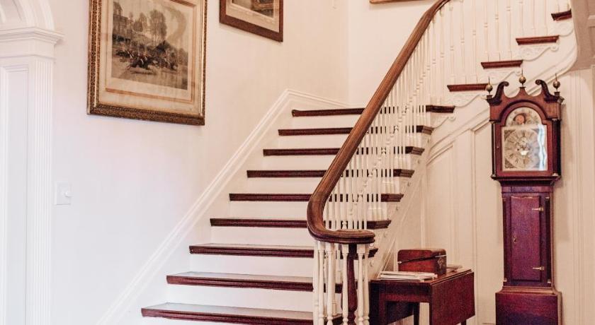 Benn Conger Inn photo