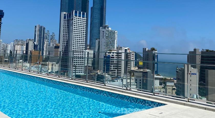 Busan Hound Garden&Terrace Hotel 3-Star Hotel pool