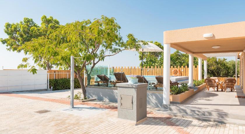 CASA OLIVE GENNADI photo