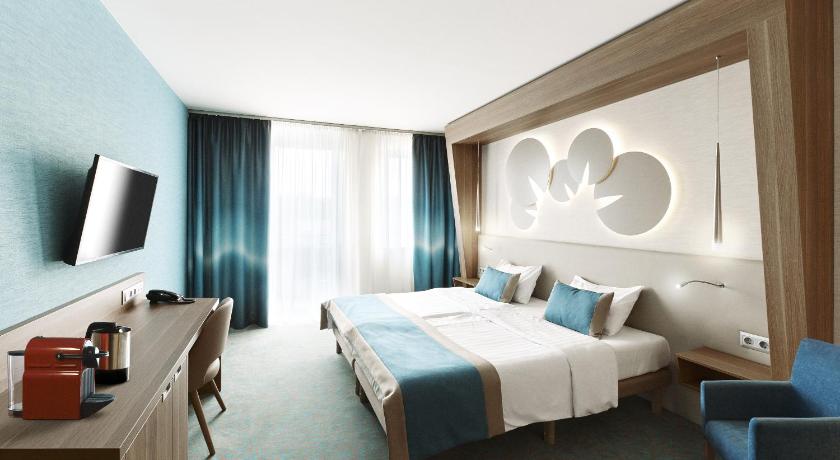 Image of Superior Double Room with Park View 0