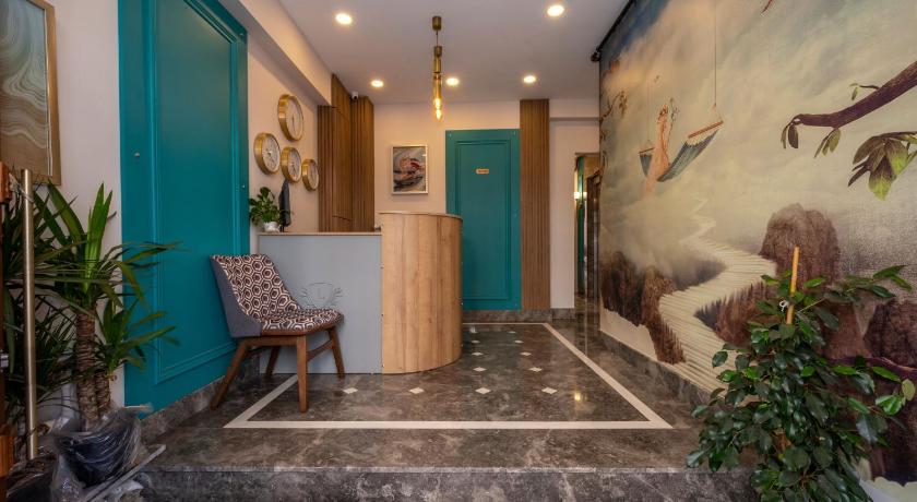 Lynda Hotel photo