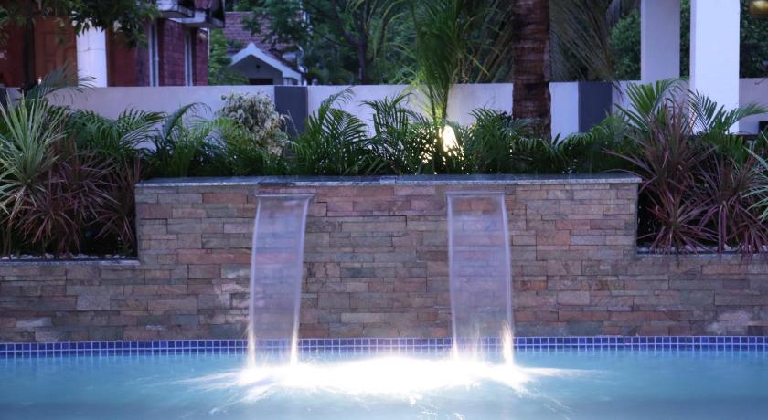 The Bella Vista - Luxury Family Villa with Exquisite Pool Bliss! photo