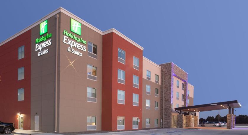 Holiday Inn Express & Suites Goodland I-70 photo