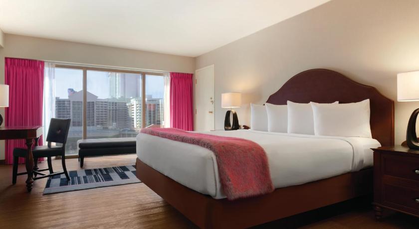 Image of FAB Room 1 King Non-Smoking 1