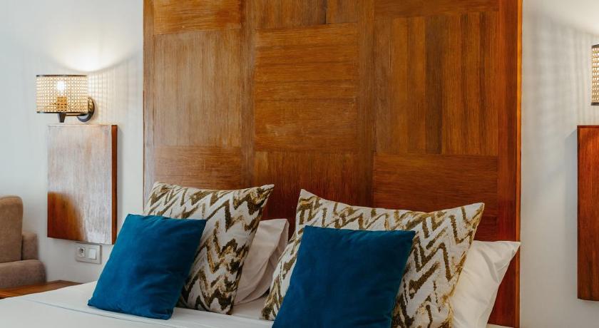 Superior Room, 28M², Queen Bed 이미지 5