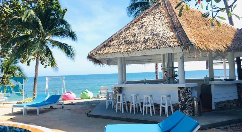Sand Sea Beach Resort - image 32