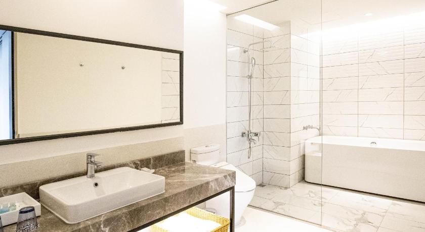 Image of Deluxe Suite 7