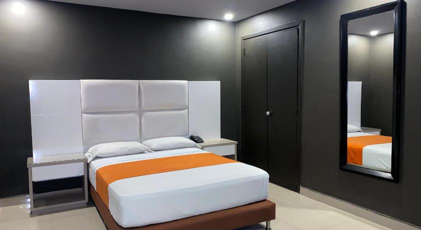 Hotel Latino Medellin photo