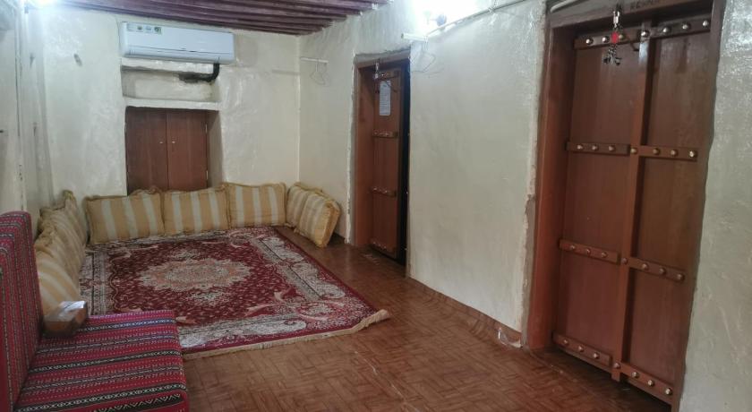 Image of Apartment with Garden View 4