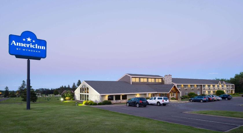 AmericInn by Wyndham Two Harbors Near Lake Superior photo