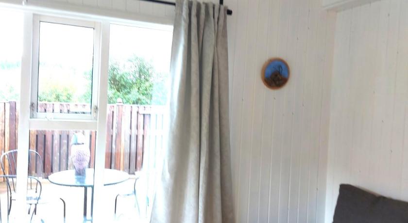 Image of One-Bedroom House 8