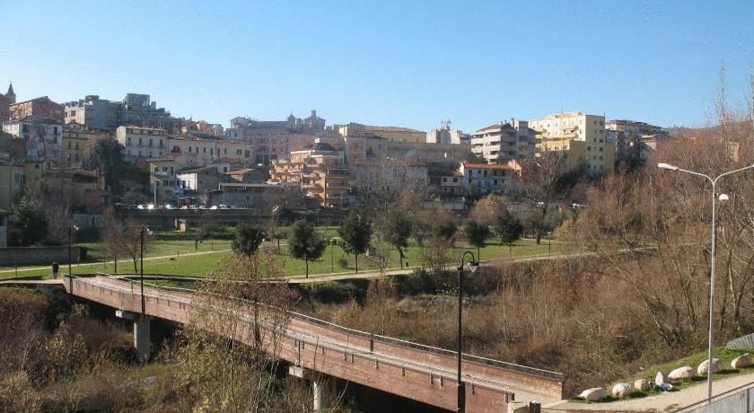 テーラモ Park Hotel Sporting 4つ星 ホテル プール