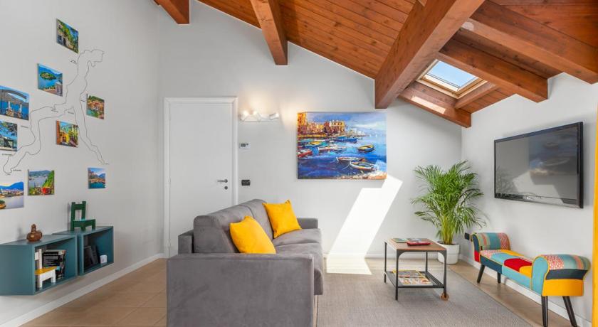 Casa Gialla 7a, New Apartment Milano&Como