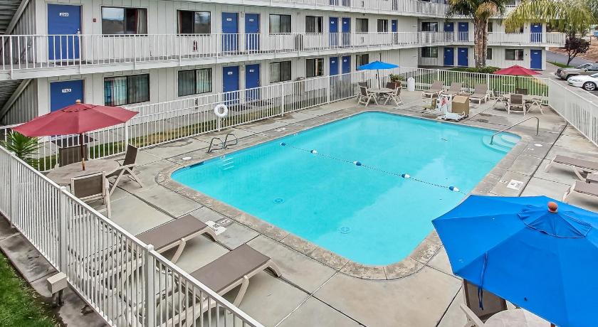 Motel 6-Salinas, CA - South - Monterey Area