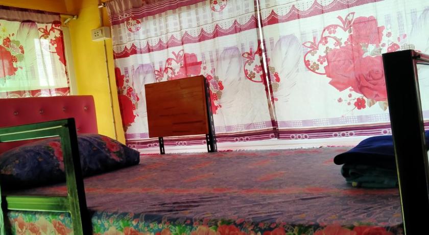 Image of Bunk Bed in Mixed Dormitory Room 7