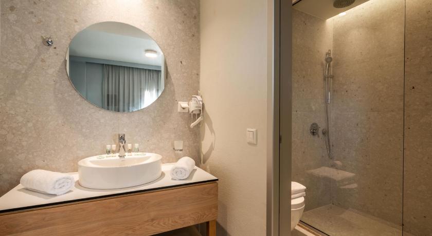 Image of Double Room with Garden View 2
