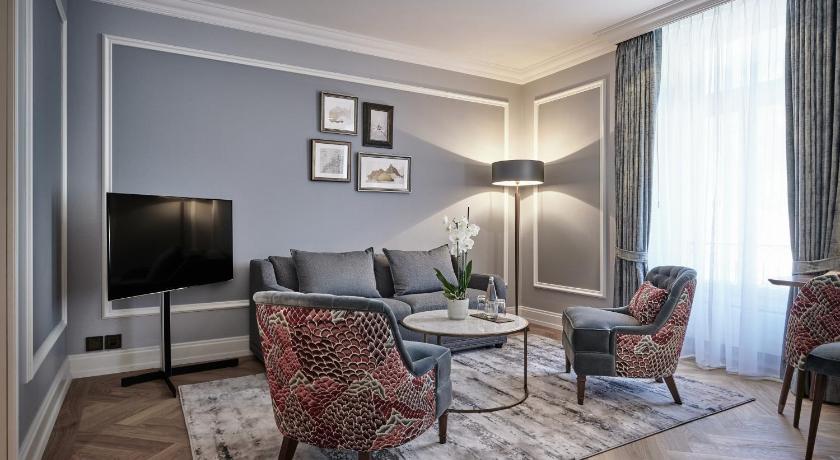 Image of Superior Junior Suite 4